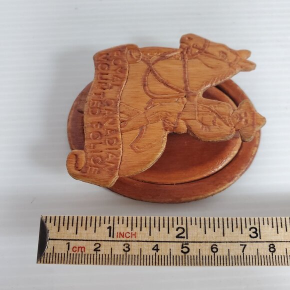 Vintage RCMP Wooden Clip Magnet – Hand Carved Royal Canadian Mounted Police Souv - Picture 11 of 15